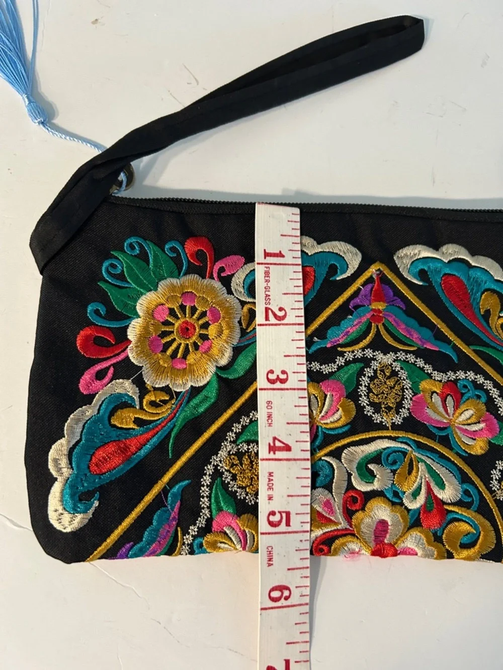 🟢 3/$30 Embroidered Wristlet NEW colorful flowers on a black base - Picture 7 of 9
